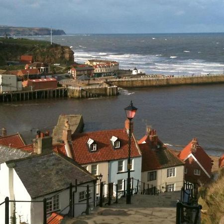 Bijou Romantic Retreat, Whitby Centre Eksteriør billede