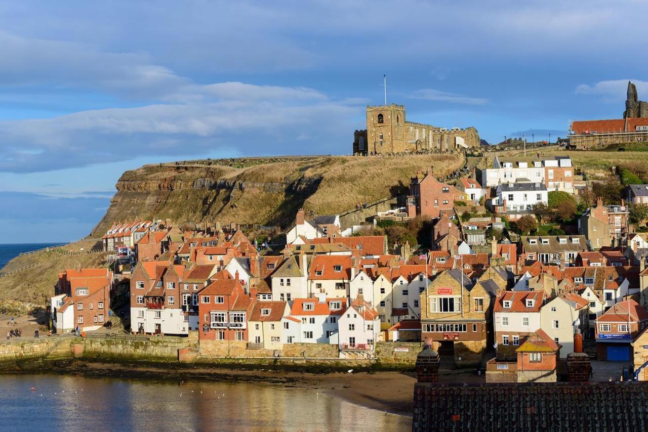 Bijou Romantic Retreat, Whitby Centre Eksteriør billede